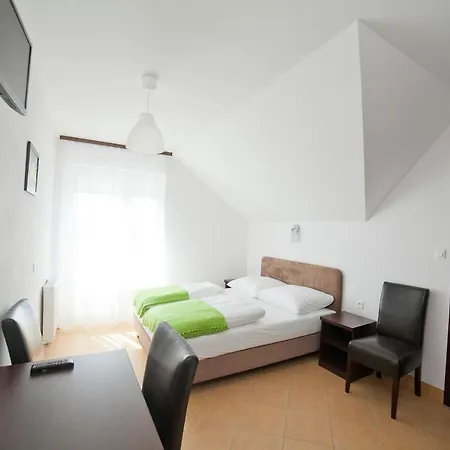 Kama Homestay